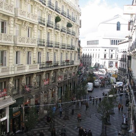 Hostal Ivor Madrid Exterior photo