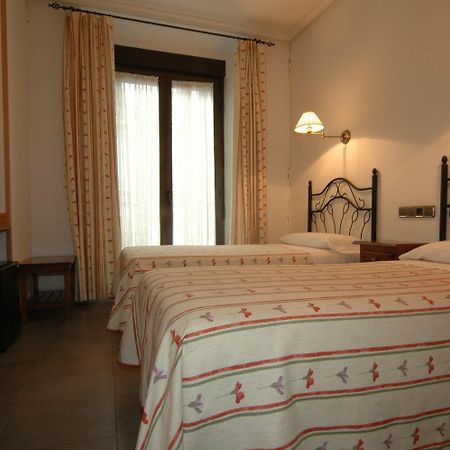 Hostal Ivor Madrid Exterior photo