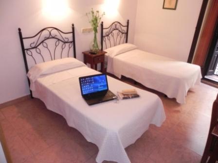 Hostal Ivor Madrid Exterior photo