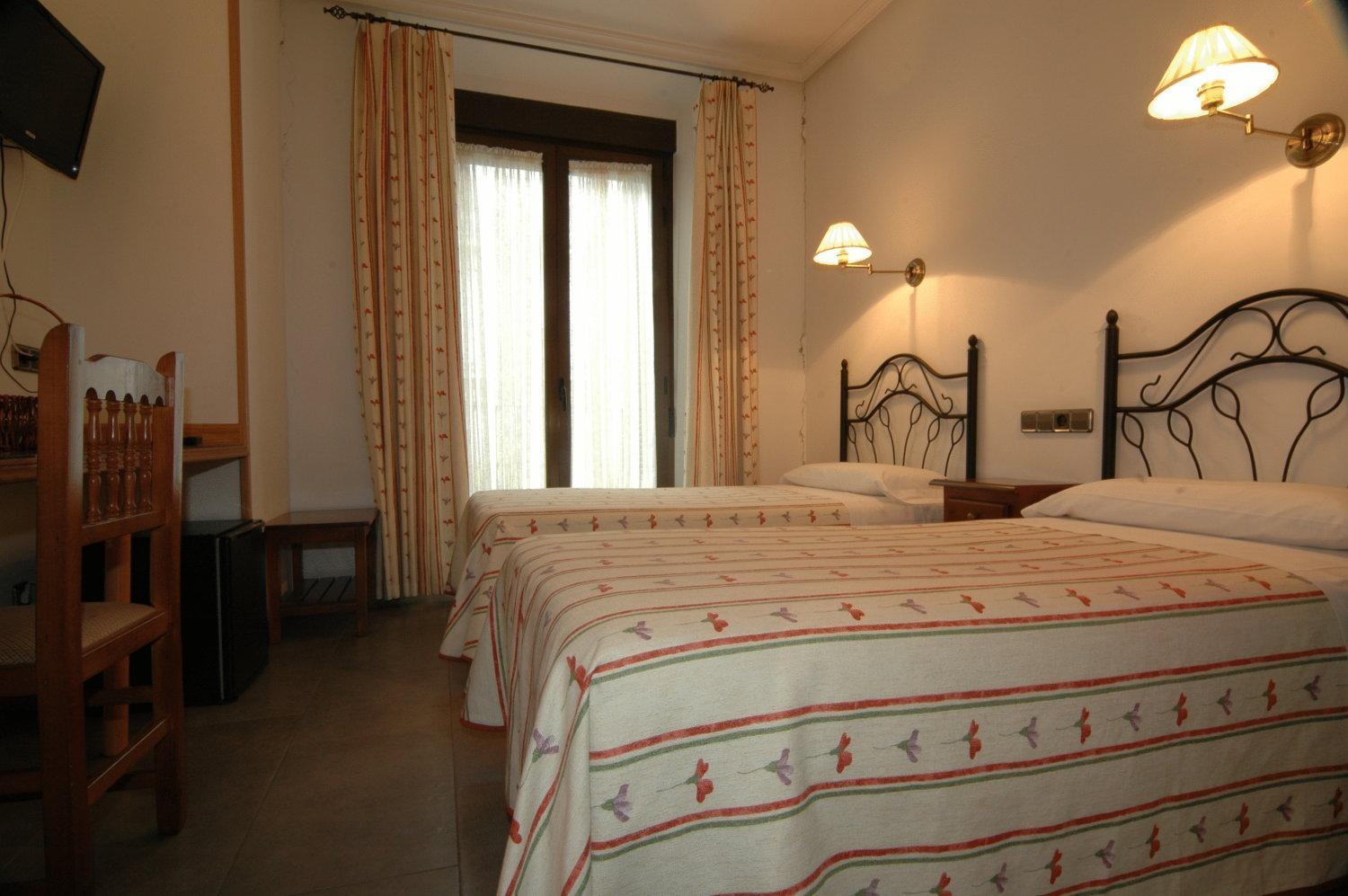 Hostal Ivor Madrid Exterior photo