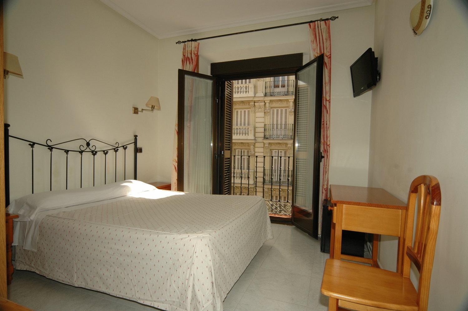 Hostal Ivor Madrid Exterior photo